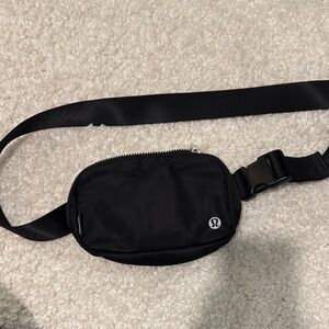 lululemon athletica Men's Black Belt Bag